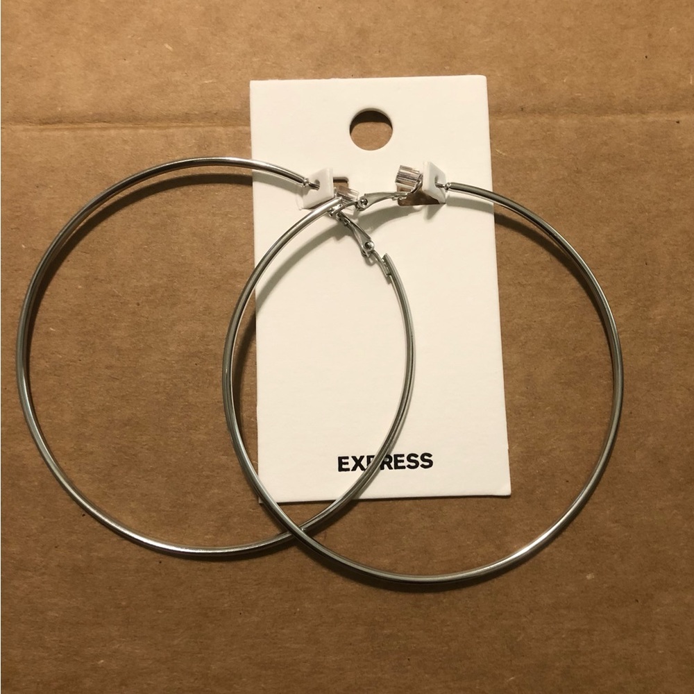 Express large metal hoop earrings - Picture 2 of 3